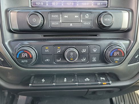 Used 2018 Chevrolet Silverado 1500 LT w/ All Star Edition image 12