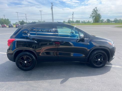 Used 2019 Chevrolet Trax LT FWD image 5
