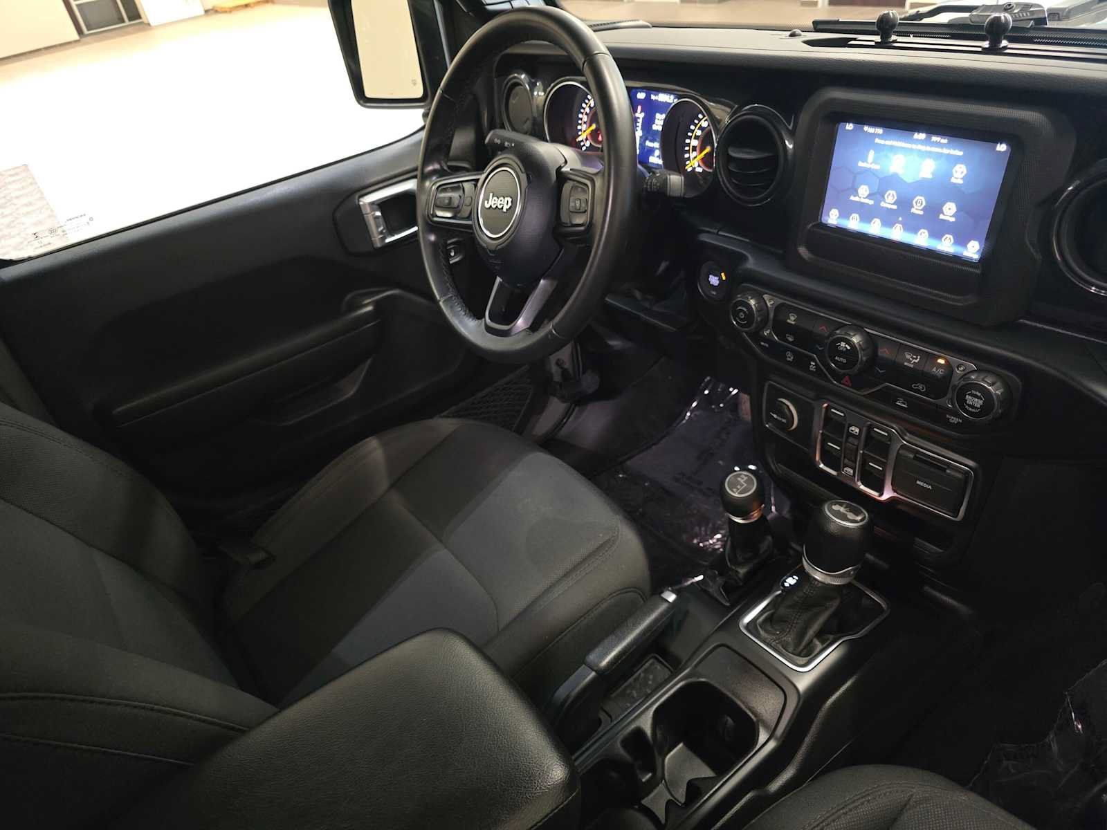 Used 2022 Jeep Wrangler Unlimited Sport AWD/4WD image 29