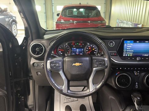 Used 2020 Chevrolet Blazer LT image 27