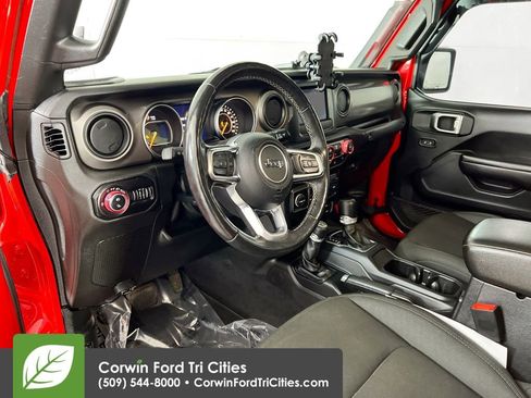 Used 2020 Jeep Gladiator Sport w/ Quick Order Package 24S image 3