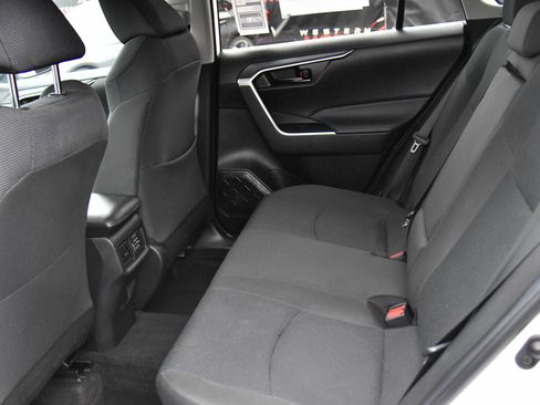 Used 2023 Toyota RAV4 LE image 34