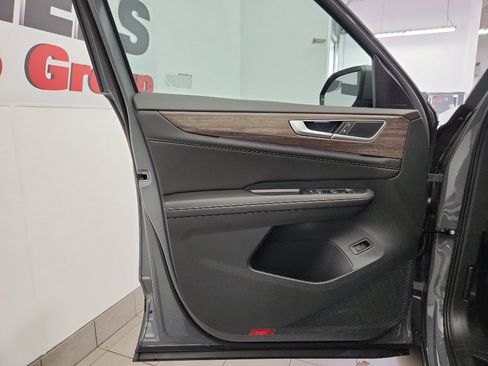 New 2026 Volkswagen Atlas SEL AWD/4WD image 8