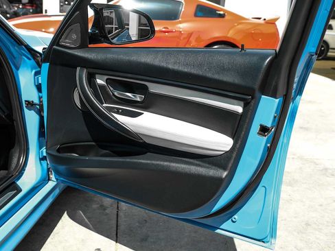 Used 2015 BMW M3 RWD image 42