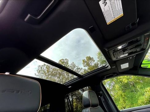 Certified 2024 GMC Yukon AT4 w/ AT4 Premium Plus Package image 17