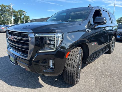 Certified 2022 GMC Yukon AT4 w/ Technology Package AWD/4WD image 5