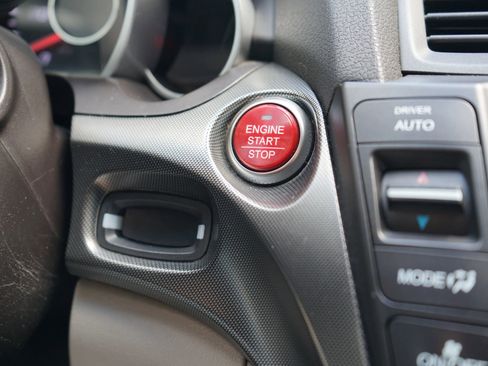 Used 2012 Acura TL w/ Technology Package image 29