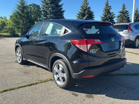 Used 2018 Honda HR-V LX image 26