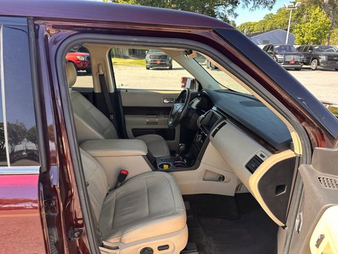 Used 2017 Ford Flex Limited AWD/4WD image 14