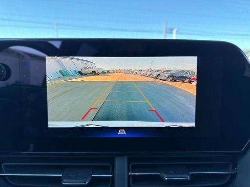 Certified 2024 Chevrolet Trax RS w/ Driver Confidence Package image 20