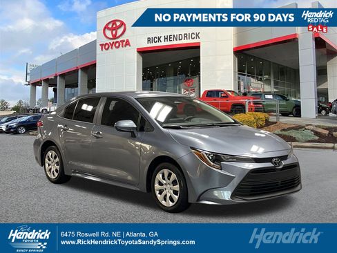 Certified 2025 Toyota Corolla LE image 1