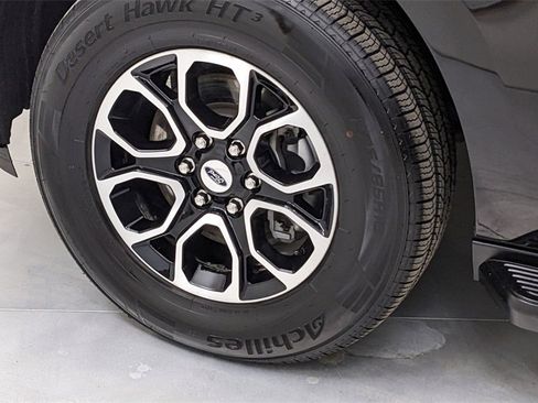 Certified 2024 Ford Expedition XLT image 4