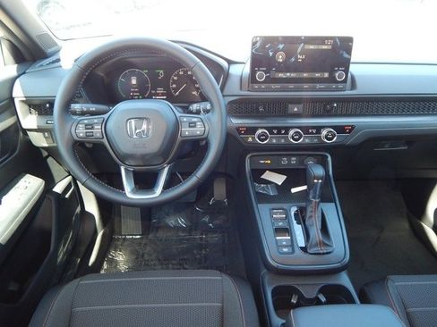 Used 2025 Honda CR-V Sport image 7