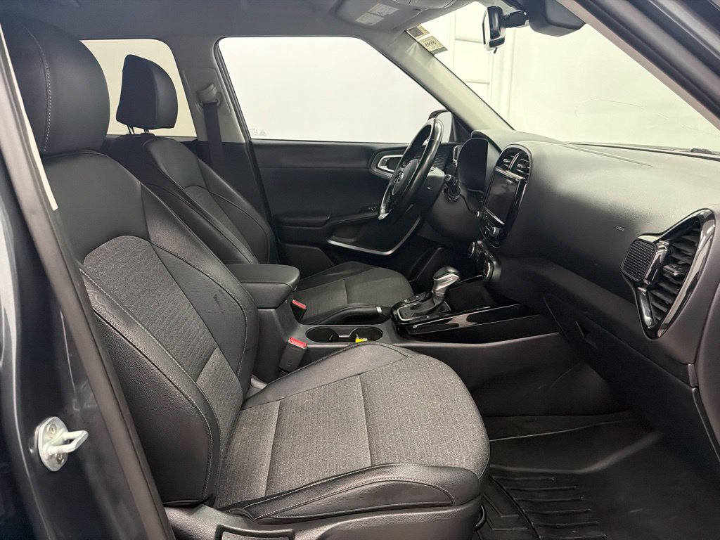 Used 2020 Kia Soul EX w/ Option Group 015 FWD image 30