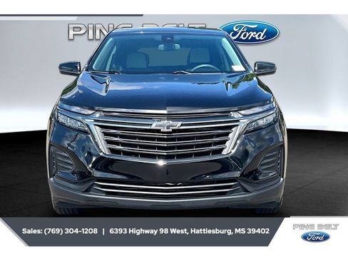 Used 2024 Chevrolet Equinox LS w/ LS Convenience Package FWD image 3