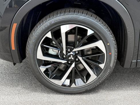 New 2025 Mitsubishi Outlander SEL image 18