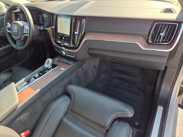 Certified 2023 Volvo XC60 B5 Ultimate FWD image 26
