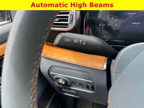 Used 2022 Jeep Grand Wagoneer Series II w/ Premium Group II AWD/4WD image 18
