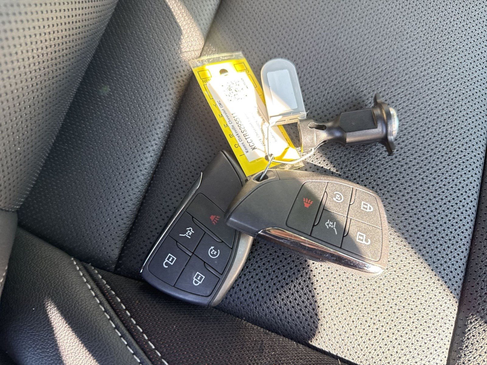 Used 2024 Chevrolet Equinox EV RS w/ Active Safety Package 3 FWD image 25