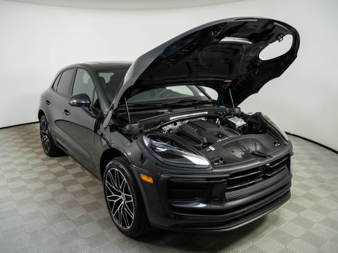 New 2026 Porsche Macan AWD/4WD image 34