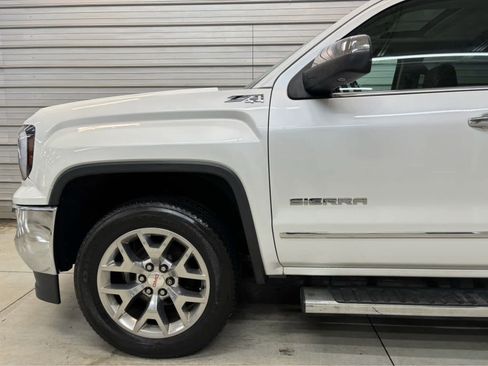 Used 2018 GMC Sierra 1500 SLT AWD/4WD image 4