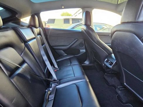 Used 2022 Tesla Model Y Performance AWD/4WD image 11