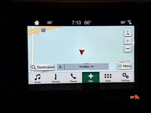 Used 2017 Ford Explorer XLT w/ Equipment Group 202A AWD/4WD image 14