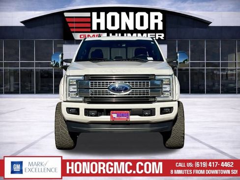 Used 2019 Ford F350 Platinum w/ Platinum Ultimate Package image 8