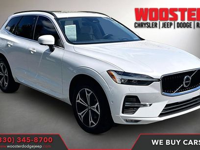 Used 2022 Volvo XC60 B5 Momentum w/ Advanced Package