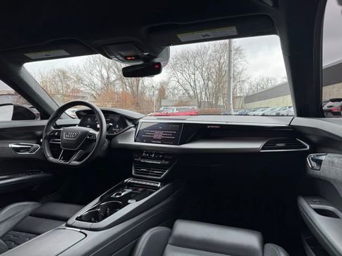 Used 2023 Audi RS e-tron GT w/ Carbon Performance Package image 19