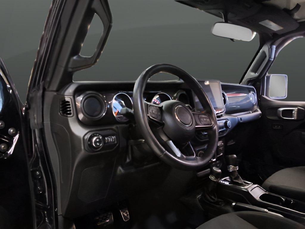 Used 2022 Jeep Gladiator Sport AWD/4WD image 6