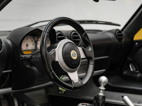 Used 2005 Lotus Elise RWD image 53