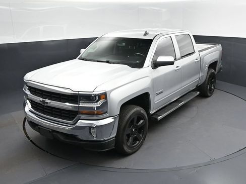 Used 2018 Chevrolet Silverado 1500 LT w/ Texas Edition RWD image 31
