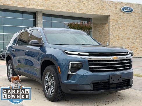 Used 2026 Chevrolet Traverse LT FWD image 16