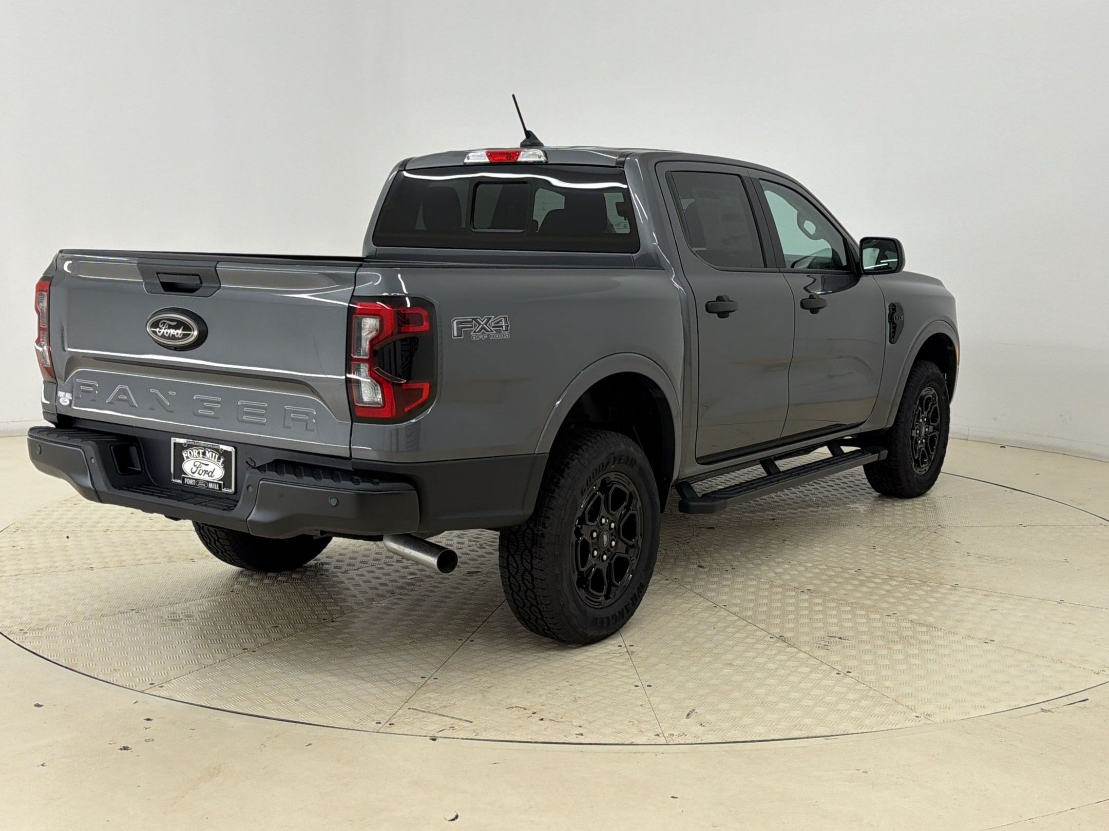 New 2026 Ford Ranger XLT w/ Equipment Group 301A High AWD/4WD image 9