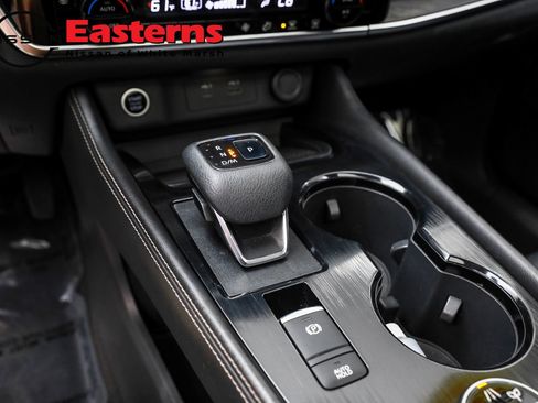 Used 2021 Nissan Rogue SL image 19