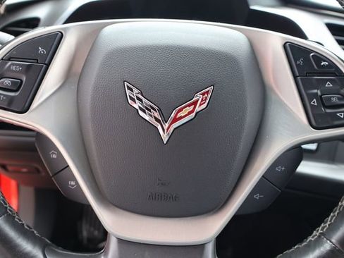 Used 2019 Chevrolet Corvette Stingray Convertible w/ Carbon Flash Badge Package RWD image 20
