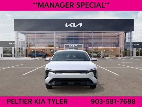 New 2025 Kia K4 LX image 2