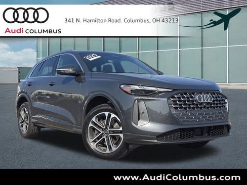 Certified 2025 Audi Q5 Premium w/ Convenience Package AWD/4WD image 1