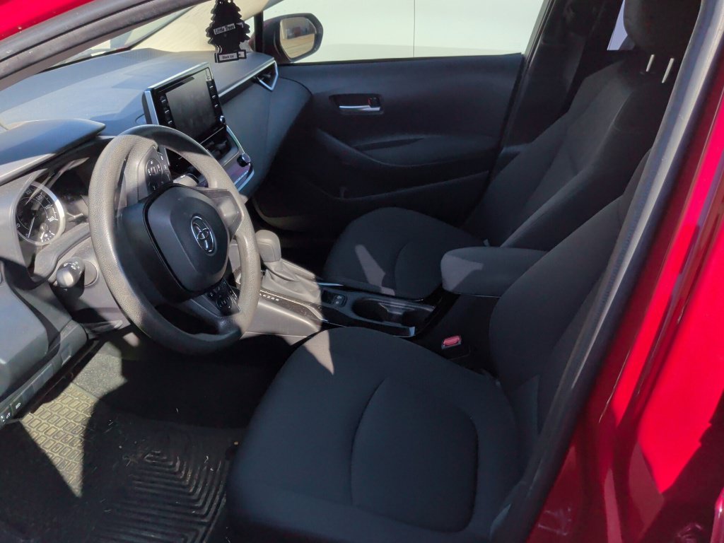 Used 2021 Toyota Corolla LE FWD image 10