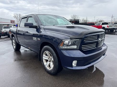 Used 2015 RAM 1500 Sport w/ Remote Start & Security Group image 7