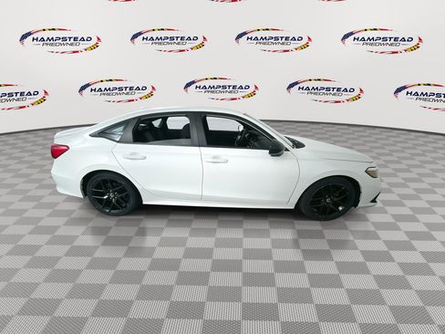 Used 2022 Honda Civic Sport image 9
