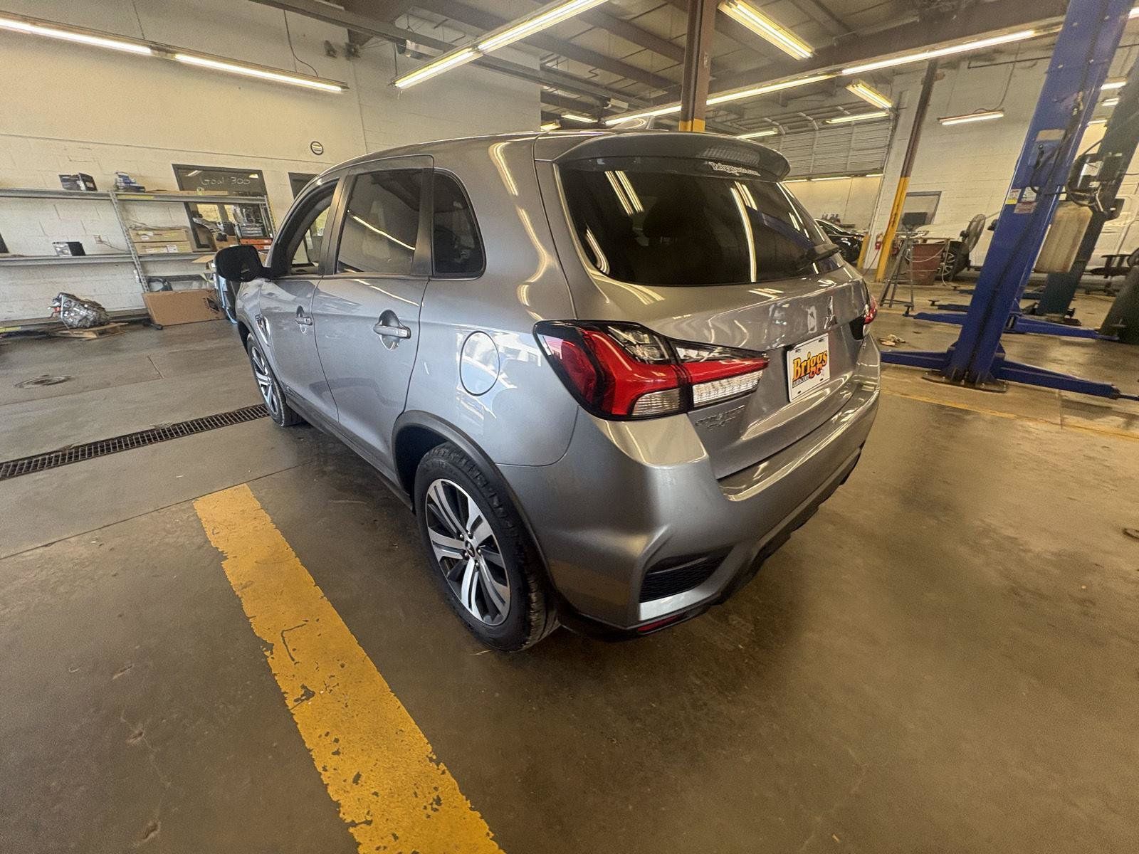 Used 2024 Mitsubishi Outlander Sport AWD image 3