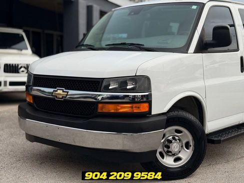 Used 2019 Chevrolet Express 3500 LT w/ LT Preferred Equipment Group RWD image 2