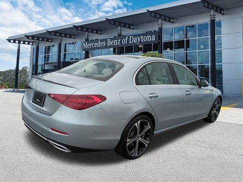Used 2025 Mercedes-Benz C 300 Sedan image 4