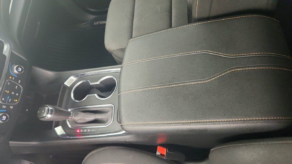 Certified 2020 Chevrolet Traverse LS FWD image 17