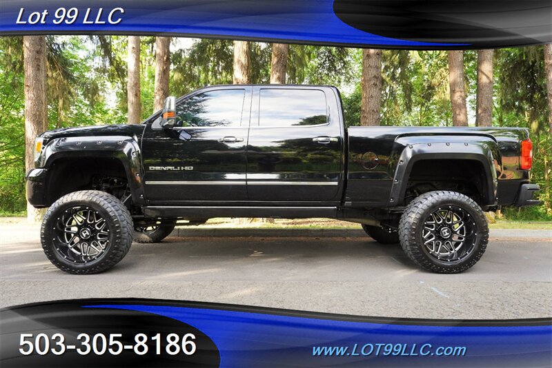 Used 2016 GMC Sierra 2500 Denali w/ Duramax Plus Package AWD/4WD image 1