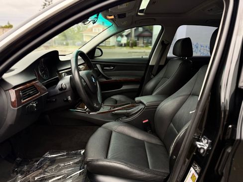 Used 2006 BMW 330xi Sedan image 14