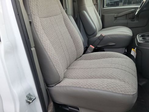 New 2025 Chevrolet Express 3500 w/ Power Convenience Package image 17