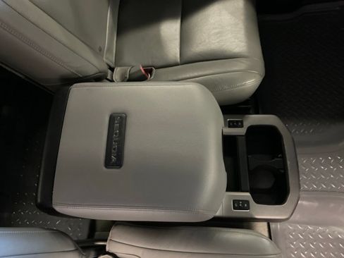 Used 2010 Toyota Sequoia Platinum AWD/4WD image 45